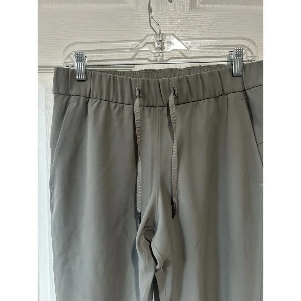 Lululemon On The Fly Crop‎ *Woven 23